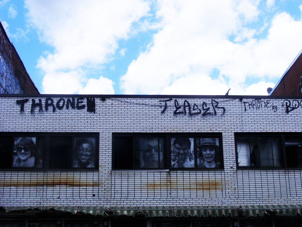 SHOES-WALKING ON SAINT-LAURENT&nbsp;BOULEVARD