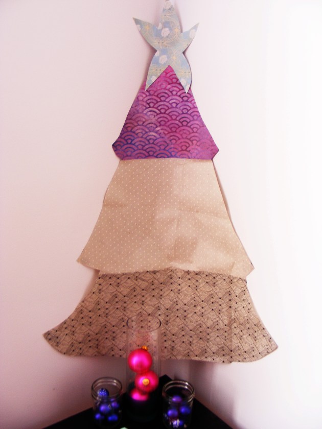 Funky paper christmas tree